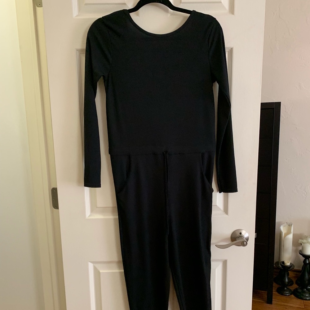 Boohoo long jumpsuit. Fits 8/10